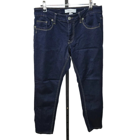 Kenneth  Cole Reaction Crop Jeans - Picture 1 of 7
